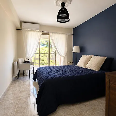 Apartman For 6 Guests With Sea & Marina Views 10 Min From