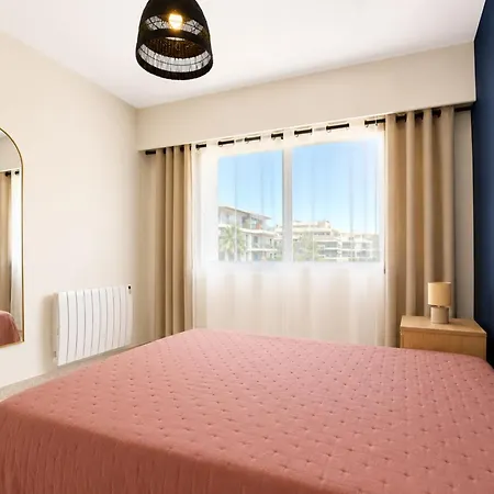 For 6 Guests With Sea & Marina Views 10 Min From Apartamento *