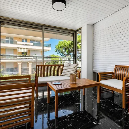 For 6 Guests With Sea & Marina Views 10 Min From Apartamento